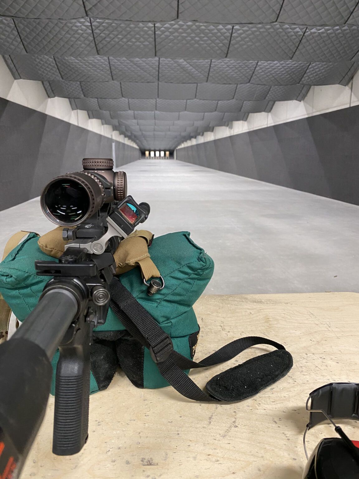 Offset Red Dots on the AR15 with Steve "Yeti" Fisher AR Build Junkie